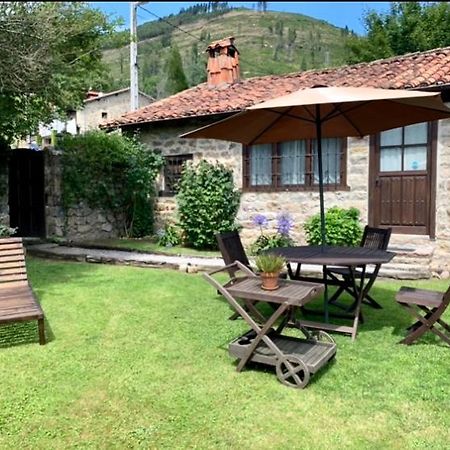 La Casita De Cuestallano Renedo De Cabuerniga Dış mekan fotoğraf