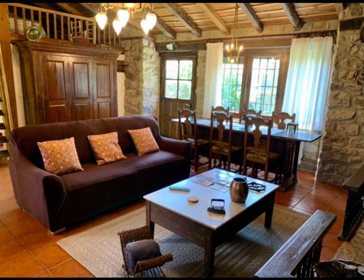 La Casita De Cuestallano Renedo De Cabuerniga Dış mekan fotoğraf