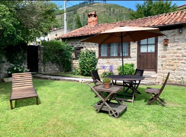 La Casita De Cuestallano Renedo De Cabuerniga Dış mekan fotoğraf